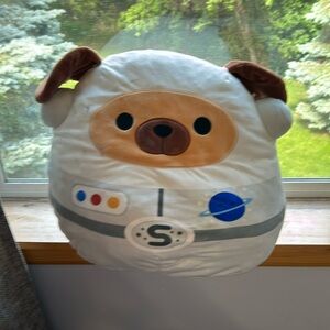 dog astronaut, squishmellow, 12 inch! Originally from target :) a few stains.